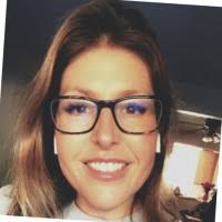 200+ perfiles de «Henington»