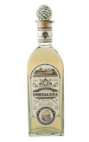The production methods are simple and old world at los abuelos distillery. Fortaleza Anejo Kaufen Preis Und Bewertungen Bei Drinks Co