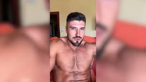 Miguel Guerrero se defiende de las críticas.