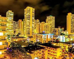 Honolulu City Lights We Love The Island Of Oahu Because Not Only Can You Find The Spectacular Scenes One Would Find I Honolulu City Lights Waikiki Hawaii Oahu