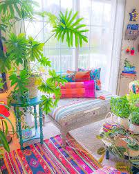 Decouvre Des Salons Colores Pour Un Interieur Plein De Vie Decorationd Interieur Salon Vitamines In 2021 Colourful Living Room Decor Home Decor House Interior Decor