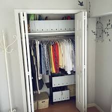 ベッド周り グレー 白 寝室の壁 しゃれとんしゃあ会新入生 無印良品ファイルボックス などのインテリア実例 2016 08 09 14 46 41 roomclip ルームクリップ クローゼット 収納 収納 アイデア 収納