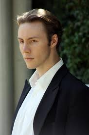 Online Fashion Magazine of San Diego, Models Directory, photographers  listing San Diego, makeup artists of San Diego