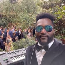 Hire Colin Ulrich Piano Performances