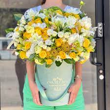 Sendflowers.com has been visited by 10k+ users in the past month Flowers Delivery Encino La Fleur Eclose