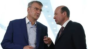 Сми пишут, что звезду «кривого зеркала» александра морозова обвинила в изнасиловании и избиении молодая девушка. Sberbank Menyaet Finansovogo Direktora Finansy Kommersant