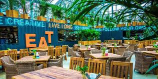 Mediamatic eten's new greenhouse seating is at the forefront of the movement to creating adaptable dining designs that also maintain social distancing. Greenhouse California Grill Bar American Diner Top10berlin
