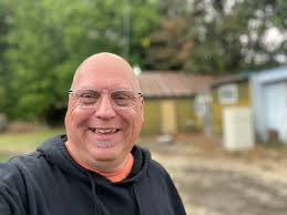 From homeless to homeowners… THIS is what faith + the right team can do. 🏡✨