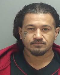 Robbery suspects use machete to threaten 2 men