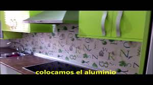 El papel pergamino (también llamado papel para hornear) es un artículo muy útil para la cocina. Papel Cocina Cambia El Lokk De Tu Cocina Youtube