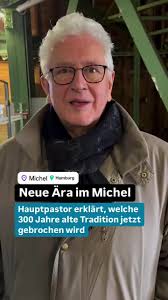 Seit über 300 Jahren erklingt der Choral vom Turm der Hauptkirche St.  Michaelis in Hamburg