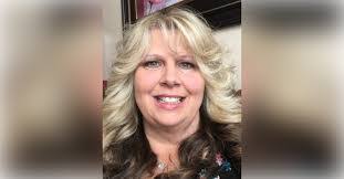 Tammy Dill's Instagram, Twitter & Facebook