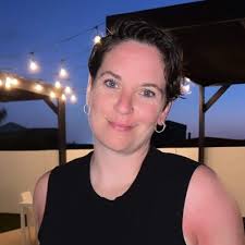 Quand il s'agit de stratégies de communication intégrées, nos deux  gestionnaires Marie-Claude Gagnon, MBA, ASC, vice-présidente et directrice  générale, et Sandra Houde, directrice principale, sont…