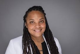 Bachelor of Architecture graduate Latoya Dennis to speak at Dunwoody's 2024  Commencement