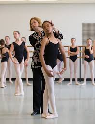 Attended two sab summer courses before enrolling as full time student in 2000. Sab Faculty School Of American Ballet