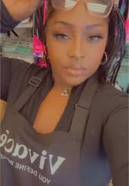 Aisha Roberson (@aishadarealest)