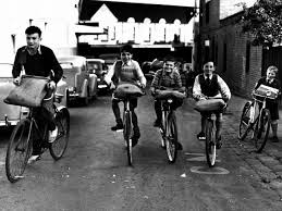 1950s Melbourne Photos Give A Revealing Insight Into Everyday Life In Melbourne In The 1950s Herald Sun Melbourne Melbourne Victoria Melbourne Shopping