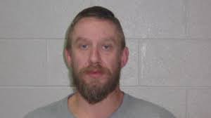 Man pleads guilty to assault by strangulation, communicating threats