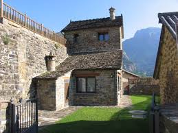 Casa juliana es una antigua vivienda del labradores del siglo xix que ha sido completamente reformada como casa rural. Casa Rural A Borda Russell Torla Huesca Espana Casas Rurales Apartamentos Rurales Y Hoteles En Espana Y Portugal