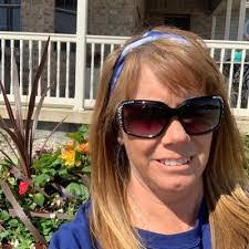 Amber Sallee's Instagram, Twitter & Facebook