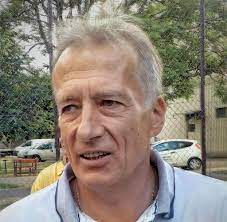 Bozsik józsef, az aranycsapat olimpiai bajnok játékosának fia. Bozsik Peter Ha Jatekoskent Nem Is De Edzokent Folytatta Apja Oroket Feol