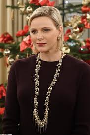Charlène et albert de monaco ont célébré vendredi soir sainte dévote, la sainte patronne de la principauté. Princess Charlene S Daring Shaved Head Could Be A Sign She Isn T Waiting For Permission Newsopener