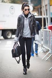 Kendall Jenner Made A Hooded Sweatshirt Totally Chic Fashion Street Style Fashion Inspo