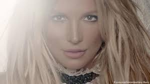 I just want my life back. Oops Britney Spears Glory Can T Decide What It Is Music Dw 26 08 2016