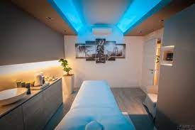 Pin By Hadel Azzam On Spa Spa Interior Design Clinic Interior Design Salon Interior Design