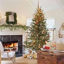 It's a super classic christmas look, it reminds me a bit of a ralph lauren classic look and feel. 34 Modern Christmas Tree Decoration Ideas Godfather Style