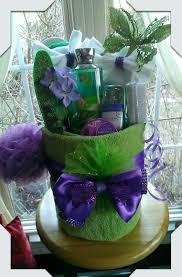 Towel Spa Gift Basket Made By Norma S Unique Gift Baskets 45 Bathroom Gifts Unique Gift Baskets Diy Spa Gifts