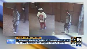 Maybe you would like to learn more about one of these? Suspects In Helzberg Diamonds Robbery May Be Involved In Tucson Case Youtube