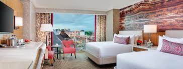 Resort Two Queen Strip View Picture Of Mandalay Bay Resort Casino Las Vegas Tripadvisor