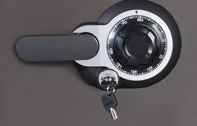 Open lock with the factory set or previously set combination. How To Open A Sentry Safe With Combination Safetrolley Com