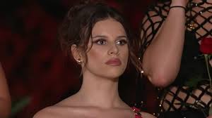 Už aj Lara je ZADANÁ! Fúha, jej nový frajer má od fešáka Radka poriadne  ĎALEKO (foto)