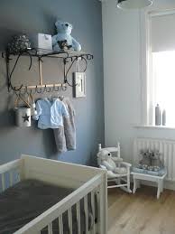 Belle chambre bébé garçon décorée en bleu marine et gris clair. Inspirations Pinterest Pour Chambre De Bebe Garcon Visite Deco