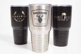 Please click on one of the samples below to select engraving. Insulated Travel Mug Engraved Travel Mug