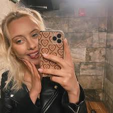 let's talk about me 🧸🤎