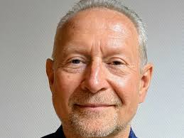 Fleck baut Vertrieb aus