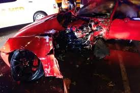 I know it's not a good criteria to judge by, but with how easy the california is to drive quickly in forza 3, i'm going to say this was pure driver failure. Ferrari California Splits In Half In Horror Crash Carbuzz