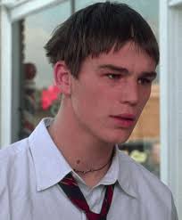 Forse Michael semplicemente non ha interesse a dare la caccia ai parenti  maschi : r/Halloweenmovies