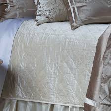 We did not find results for: Lili Alessandra Versailles Silver Velvet With Ivory Applique Bedding Collection