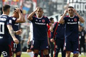 Los azules juegan este segundo tiempo en ventaja, luego del gol de joaquín larrivey a los 19' del primer tiempo. La U Es Oficialmente Penultima Salvo El Descenso Por Secretaria La Tercera