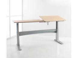 Vous pourrez moduler sa hauteur à votre convenance. Bureau Reglable Assis Debout Electrique Inclinable