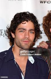 65 Photos & High Res Pictures