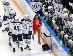 79,025 likes · 1,384 talking about this. Khl On Twitter They Are The Ice Girls