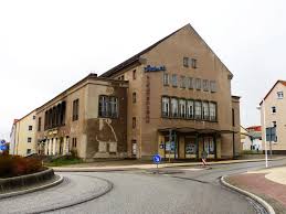 Jetzt können sie zusätzlich ihre persönliche suchanzeige in sassnitz für ein haus zum kaufen. Das Stubnitz Kino Steht Leer Alltag Ost