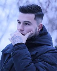 Mettent l'ambiance en musique ! Flawless Haircut For Men 2017 Mens Hairstyles Fade Faded Hair Mens Hairstyles Medium
