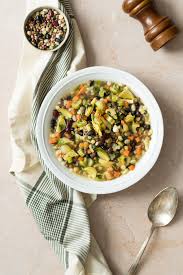 Des dées de recettes avec des pois chiches, des haricots rouges, etc. Soupe De Legumineuses Mediteranneenne Recette Vegetarienne