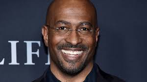 He is literally a fence rider and friends of the trump clan. Geruchte Um Kim Kardashian Und Van Jones Ebben Nicht Ab Promiflash De